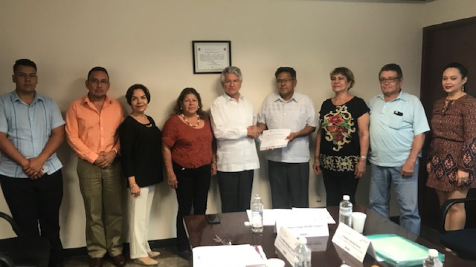  Premian en Sonora a comité ganador de Contraloría Social