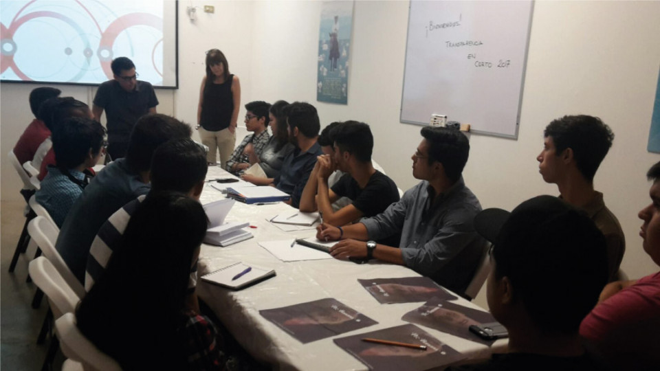 Imparten taller de cinematografía a jóvenes sonorenses